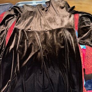Jolibel Brown Velvet Dress